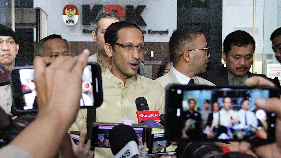 Eks Mendikbudristek Nadiem Makarim usai pemeriksaan pengadaan Google Cloud di Gedung KPK, Rabu (7/8/2025) (Bloomberg Technoz/Andrean Kristianto)