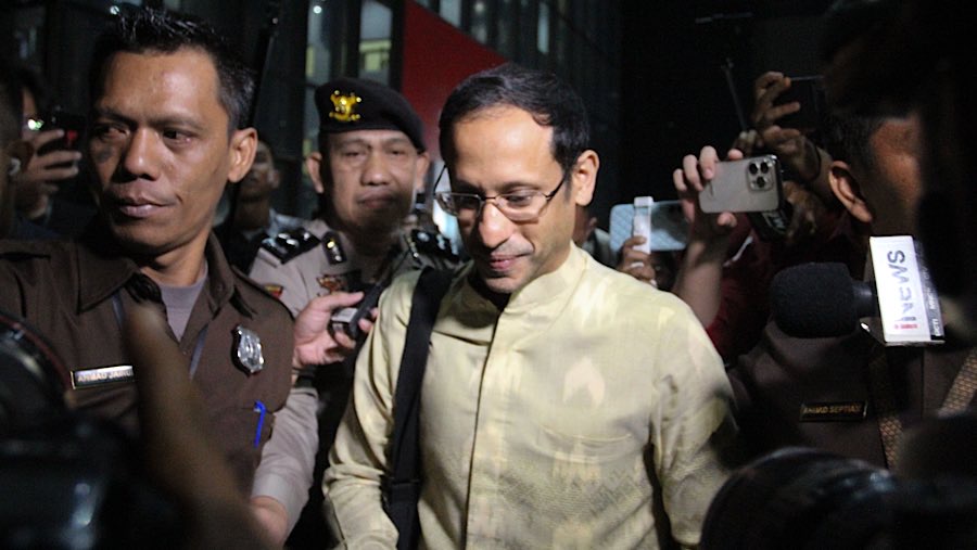 Eks Mendikbudristek Nadiem Makarim usai pemeriksaan pengadaan Google Cloud di Gedung KPK, Rabu (7/8/2025) (Bloomberg Technoz/Andrean Kristianto)