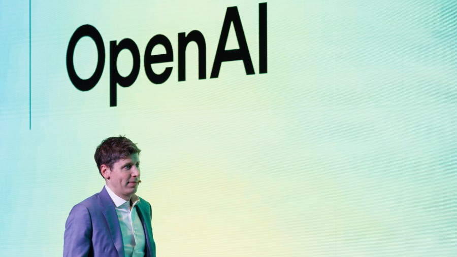 Sam Altman, CEO dan pendiri OpenAI. (Bloomberg)	
