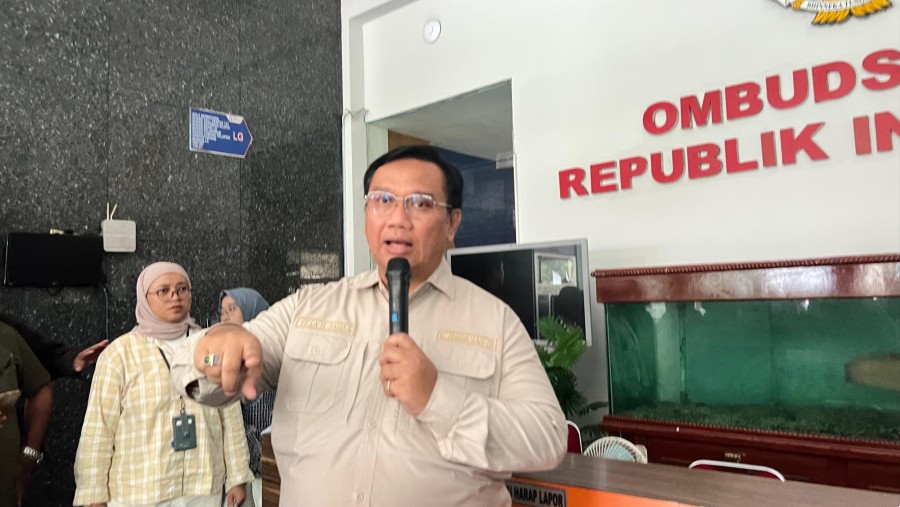 Anggota Ombudsman RI, Yeka Hendra Fatika. (Mis Fransiska/Bloomberg Technoz)