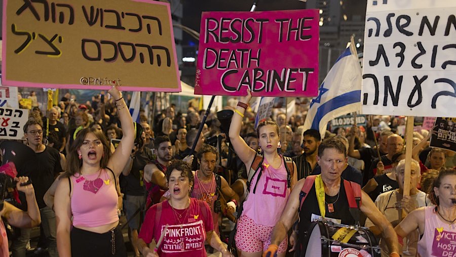 Pemerintah Israel menuai kritik di dalam negeri dan luar negeri, termasuk dari sekutu dekat di Eropa, terkait memperluas perang. (Kobi Wolf/Bloomberg)