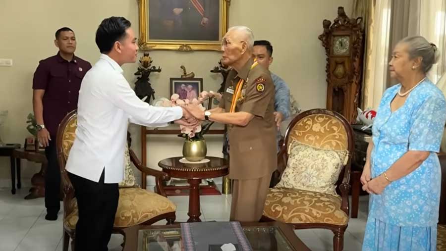 Wapres RI Gibran Bersilaturahmi ke Kediaman Wapres RI ke 6 Bapak Try Sutrisno (13/8). (YouTube Wakil Presiden Republik Indonesia)