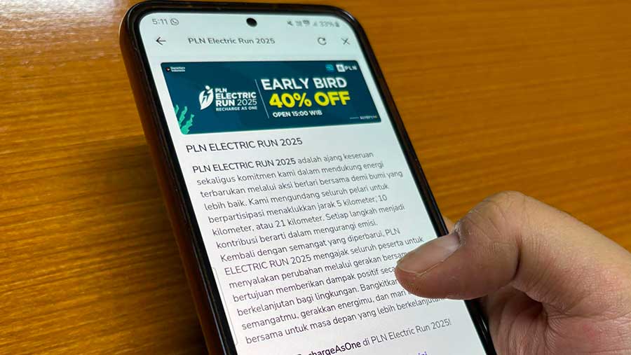 Ilustrasi salah seorang peserta ketika melakukan pembelian tiket early bird PLN Electric Run 2025 melalui aplikasi PLN Mobile. (Dok. PLN)
