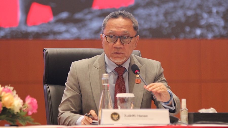 Menko Pangan, Zulkifli Hasan saat konfrensi Pers RAPBN dan Nota Keuangan T.A 2026 di Jakarta, Jumat (15/8/2025). (Bloomberg Technoz/Andrean Kristianto