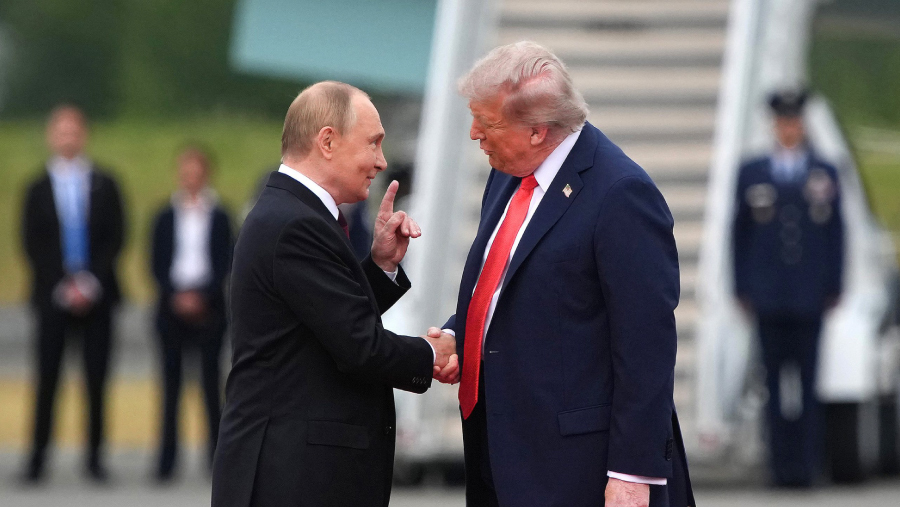 Bertemu Trump, Putin minta negara Eropa stop provokasi Ukraina (Bloomberg)
