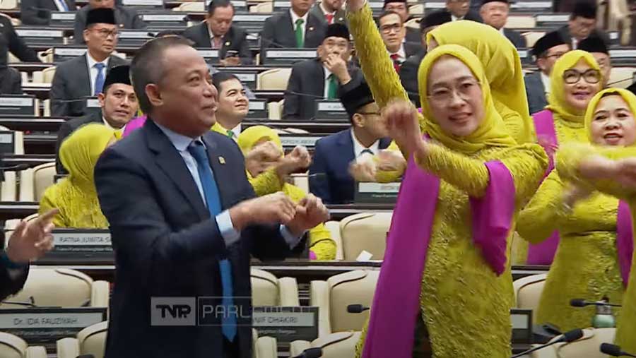 Anggota DPR joget di acara sidang tahunan MPR (YouTube Sekretariat Presiden)