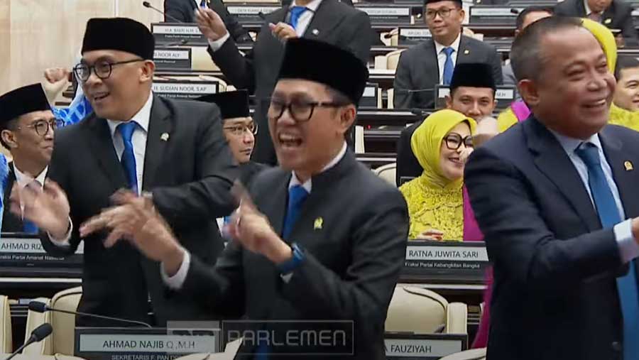 Anggota DPR joget di acara sidang tahunan MPR (YouTube Sekretariat Presiden)