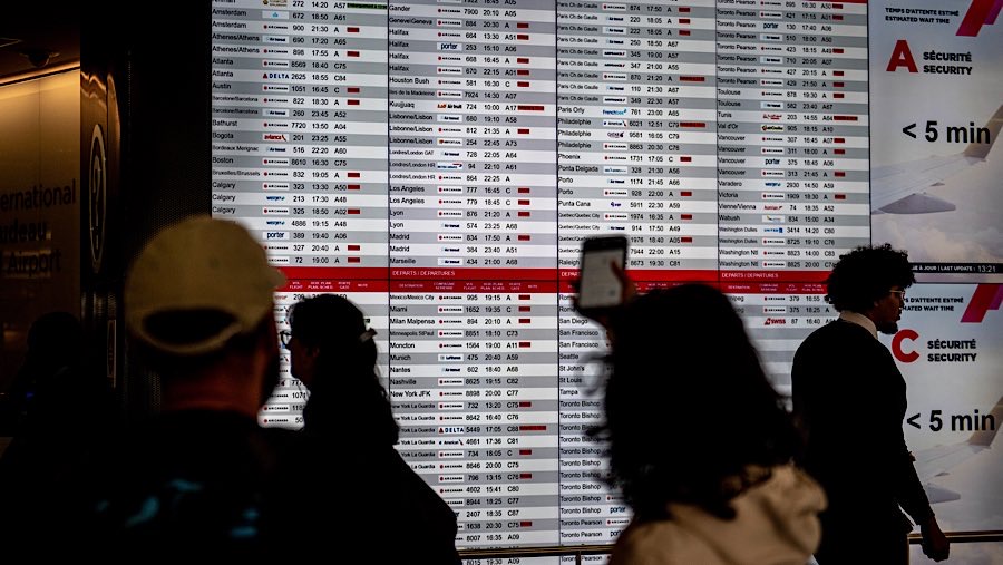 Setelah aksi mogok yang berlangsung selama tiga hari, Air Canada mencapai kesepakatan dengan pramugari pada Selasa pagi. (Andrej Ivanov/Bloomberg)