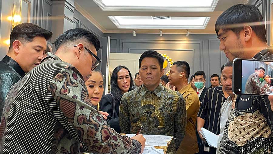 DPR bersama Kementerian Hukum, LMKN dan para Musisi rapat terkait royalti di Gedung DPR RI. (Bloomberg Technoz/M. Fikri)
