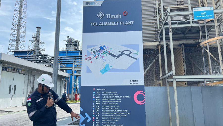 Smelter Top Submerge Lance (TSL) Ausmelt Furnace PT Timah Tbk. di Bangka Barat. (Bloomberg Technoz/Mis Fransiska Dewi)