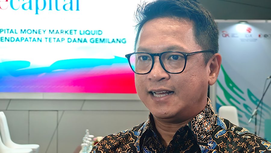 Direktur Utama Recapital Asset Management Alvin Pattisahusiwa. (Bloomberg Technoz/Artha Adventy)
