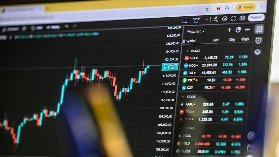 Bitcoin Mendekati Rekor Tertinggi (Angel Garcia/Bloomberg)