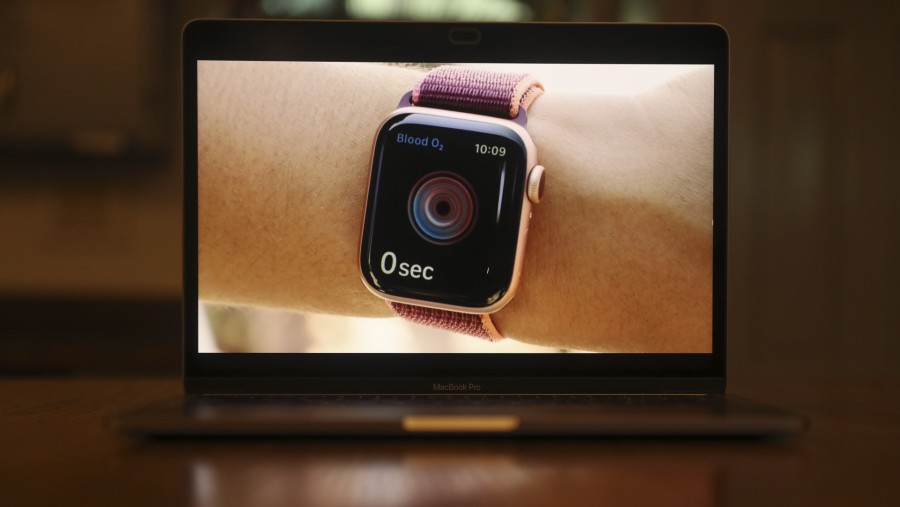 Fitur pemantau kesehatan dari Apple Watch 6. (Bloomberg)