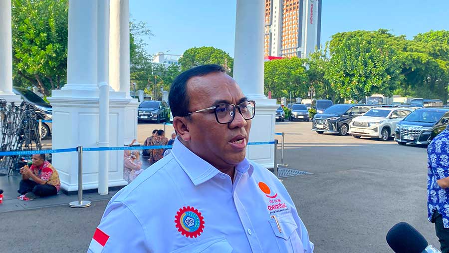 Presiden KSPSI, Andi Gani di Istana (01/09). (Bloomberg Technoz/Dovana Hasiana)