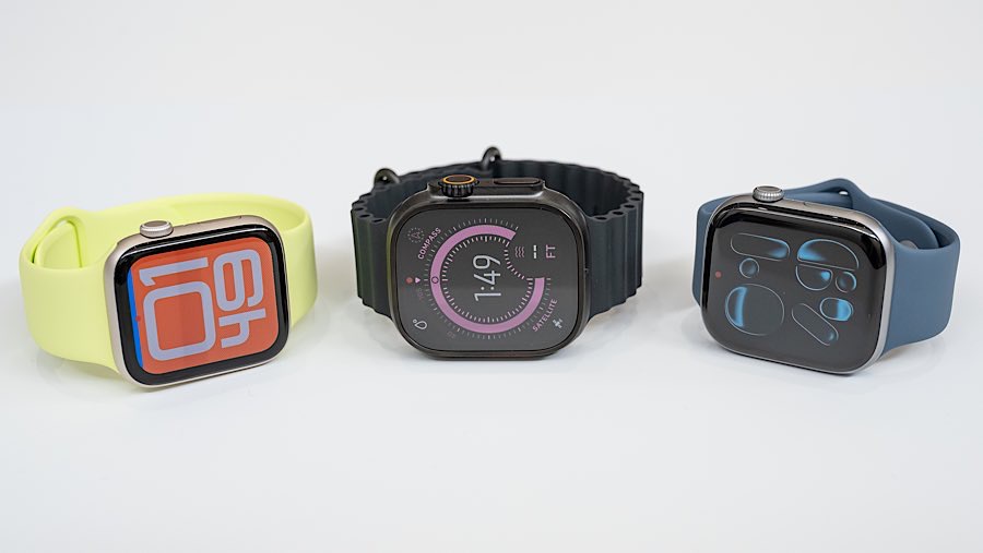 Tak hanya itu, terdapat sejumlah perangkat lain yang dirilis, seperti Apple Watch SE 3, Ultra 3 and 11. (David Paul Morris/Bloomberg)