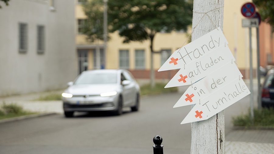 Operator jaringan listrik menyatakan bahwa kabel yang rusak tidak dapat digunakan kembali. (Yen Duong/Bloomberg)