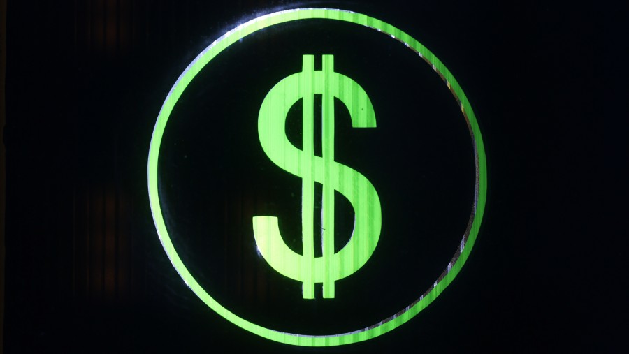 Kurs dolar AS cenderung melemah jelang pertemuan The Fed dengan agenda pemangkasan bunga. (Bloomberg)