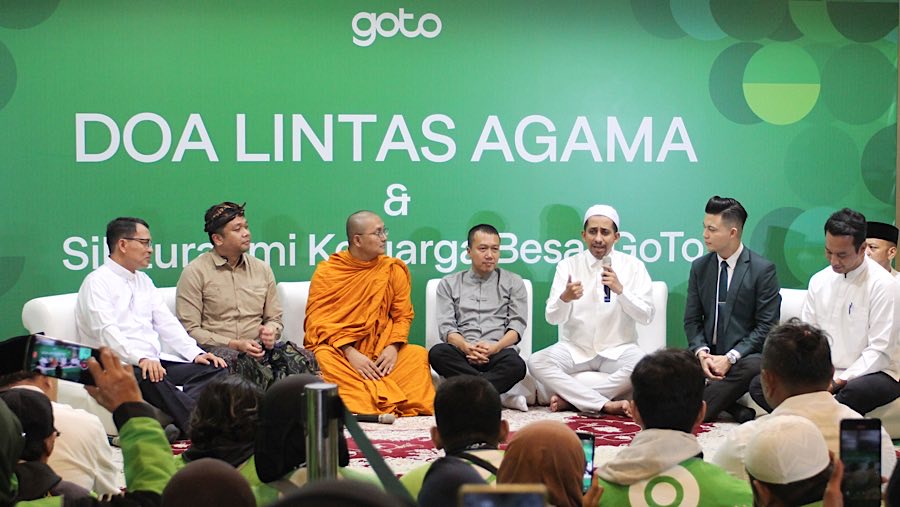 Sejumlah pemuka agama mulai dari Islam, Katolik, Protestan, Hindu, Budha, hingga Konghucu hadir dalam acara ini (Bloomberg Technoz/Andrean Kristianto)