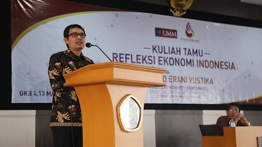 Ahmad Erani Yustika. (Foto: Mirza/Humas Universitas Muhammadiyah Malang (UMM))