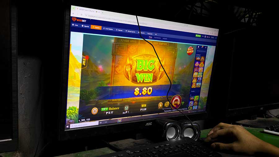 Warga dan  Pemerintah Filipina Kecanduan Judi Online. (Geric Cruz/Bloomberg)
