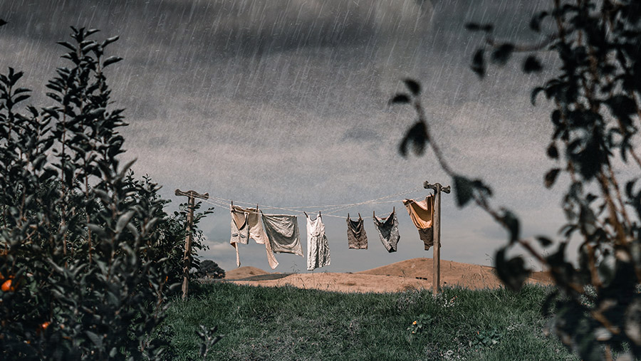 Jemur Pakaian saat Musim Hujan (Diolah)