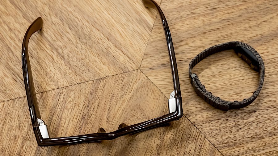 Kacamata Meta Ray-Ban Display AI di kantor pusat Meta di Menlo Park, California, AS, Selasa (16/9/2025). (David Paul Morris/Bloomberg)