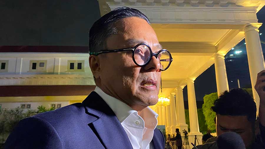 Plt Menteri BUMN, Dony Oskaria (Bloomberg Technoz/Dovana Hasiana)