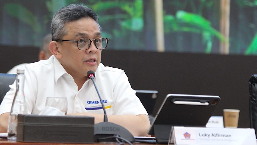 Direktur Jenderal Anggaran Kemenkeu Luky Alfirman saat APBN Kita di Kantor Kemenkeu, Senin (22/9/2025). (Bloomberg Technoz/Andrean Kristianto)