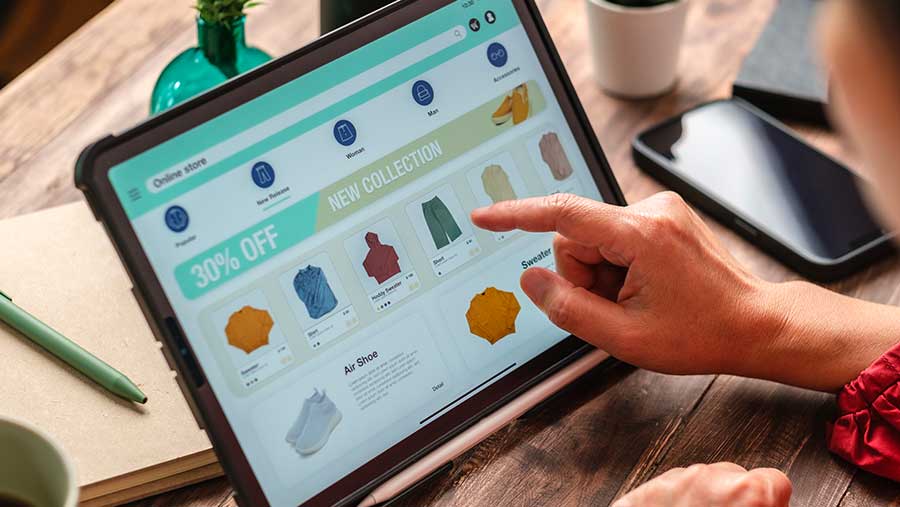 Ilustrasi belanja online atau e-commerce (Envato)