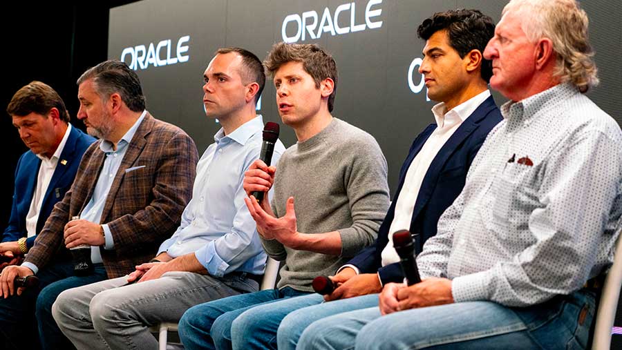 Konferensi pers di pusat data AI Stargate (Kyle Grillot/Bloomberg)