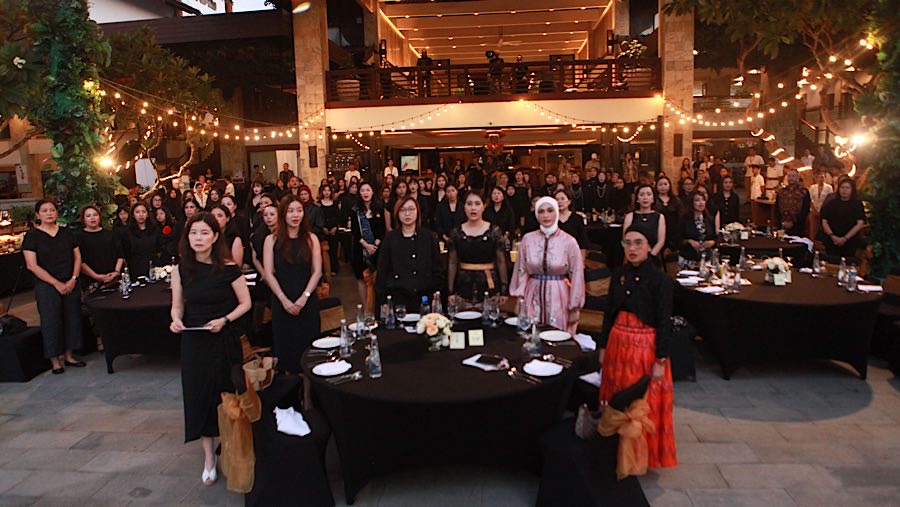 Peserta mengikuti gala diner Women on The Move 2025 di Bali, Sabtu (27/9/2025). (Bloomberg Technoz/ Andrean Kristianto)

