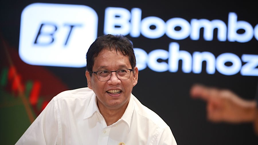 Menteri Keuangan Purbaya Yudhi Sadewa saat wawancara di Kantor Bloomberg Technoz, Jakarta, Selasa (30/9/2025). (Bloomberg Technoz/ Andrean Kristianto)