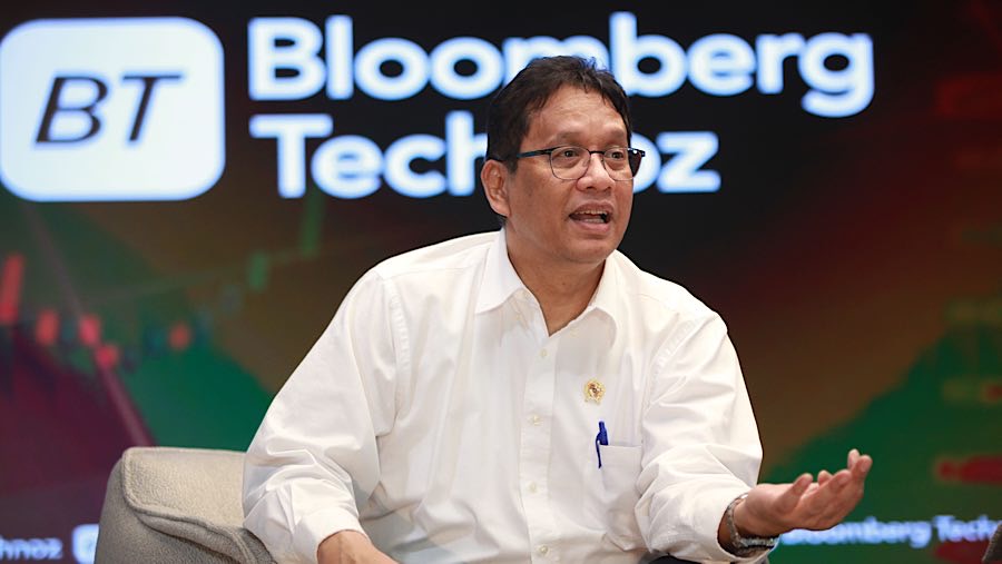 Menteri Keuangan Purbaya Yudhi Sadewa saat wawancara di Kantor Bloomberg Technoz, Jakarta, Selasa (30/9/2025). (Bloomberg Technoz/ Andrean Kristianto)
