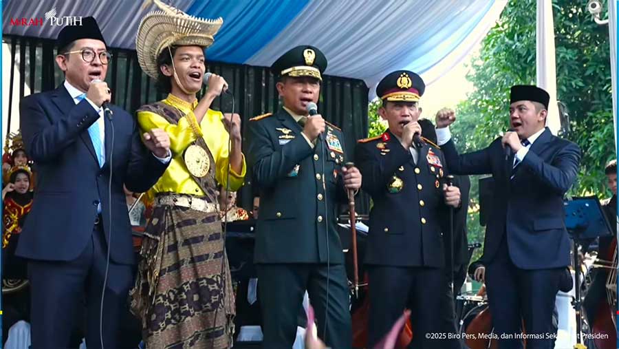Momen seusai Upacara Peringatan Hari Kesaktian Pancasila Tahun 2025, Jakarta, (1/10). (Tangkapan layar Sekretariat Presiden)