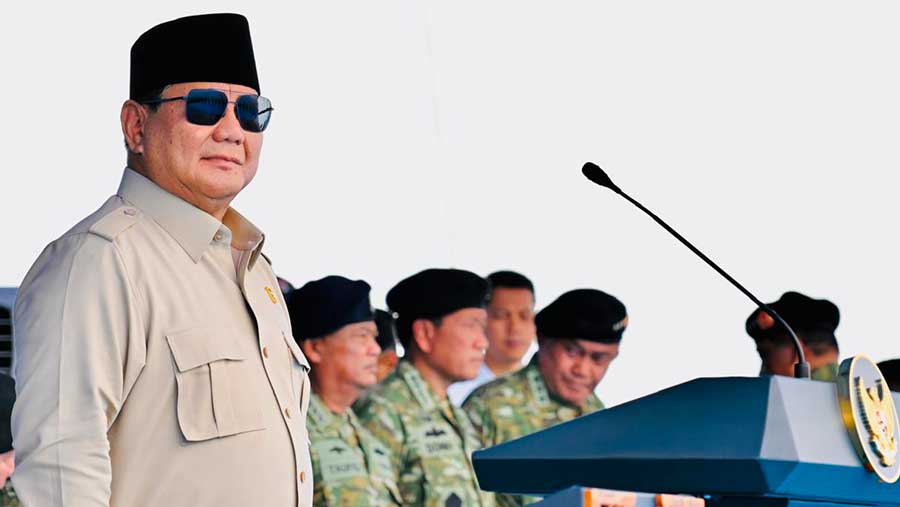 Presiden Prabowo Subianto kembali beri kenaikan pangkat istimewa kepada purnawirawan TNI dan Polri. (Dok. BPMI Setpres)