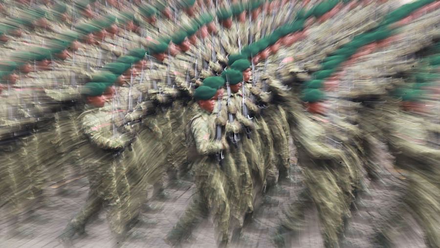Persiapan telah berlangsung sejak 22 September, dengan pelibatan prajurit dari tiga matra. (Blommberg Technoz/Andrean Kristianto)