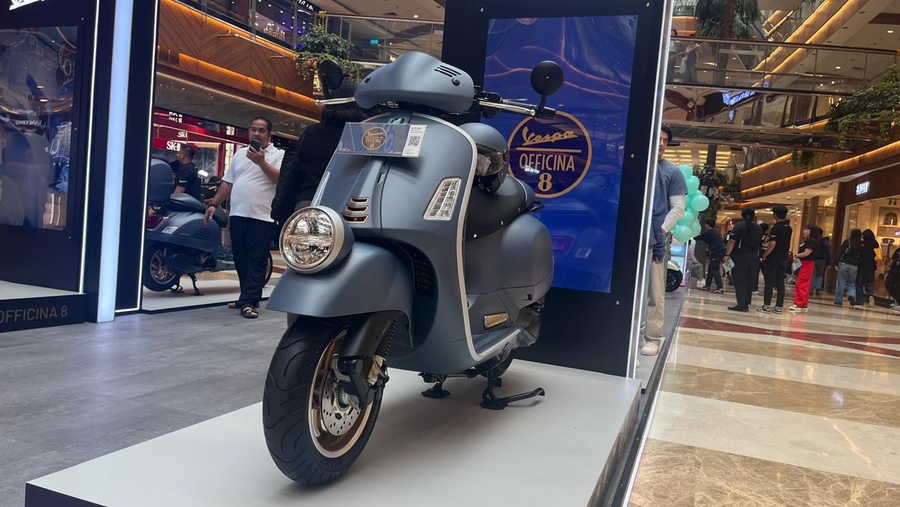 Vespa Officina 8 Meluncur di Indonesia (Bloomberg Technoz/Lisa Listiani)
