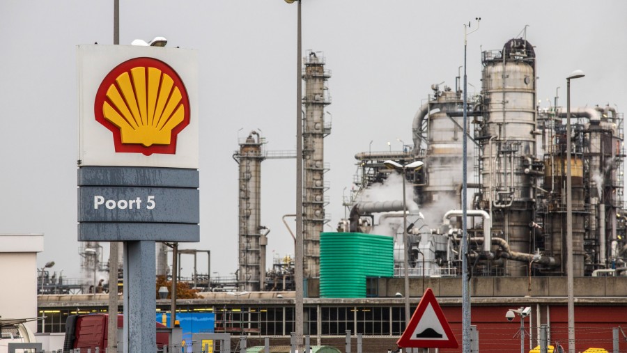 Kilang minyak Shell Plc. di Rotterdam, Belanda./Bloomberg-Peter Boer 