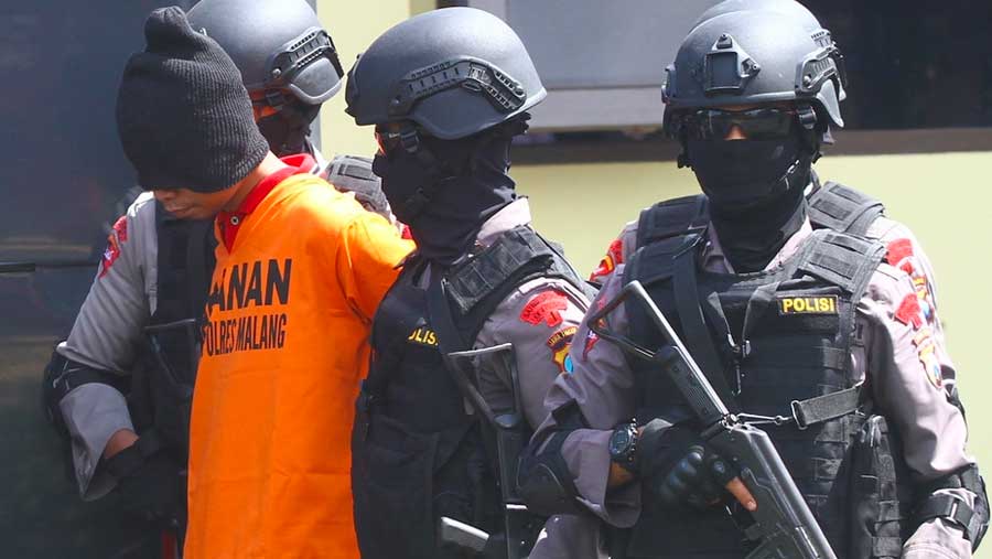 Densus 88 Tangkap Empat Pendukung ISIS di Sumatera Barat dan Sumatera Utara (Dok. Humas Polri)
