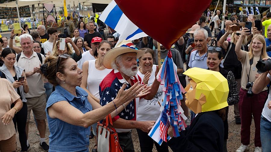 Serangan awal Hamas menewaskan sekitar 1.200 orang, sementara lebih dari 66.000 warga Palestina telah meninggal akibat perang. (Kobi Wolf/Bloomberg)