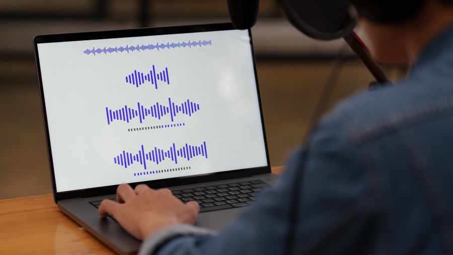 Ilustrasi Voice Generator (envato/itchaznong)