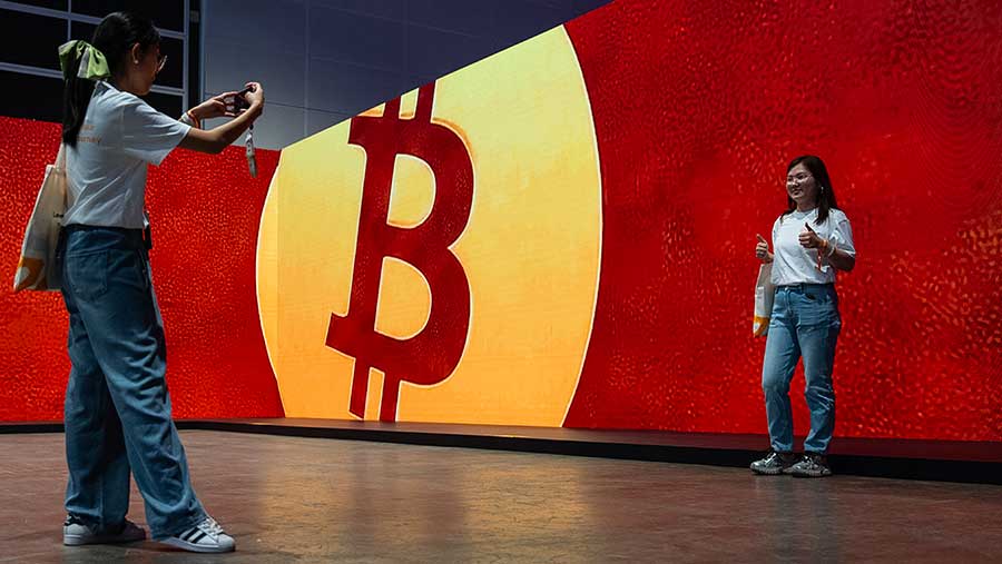 Kripto pulih dari rekor kehancuran (Bloomberg)