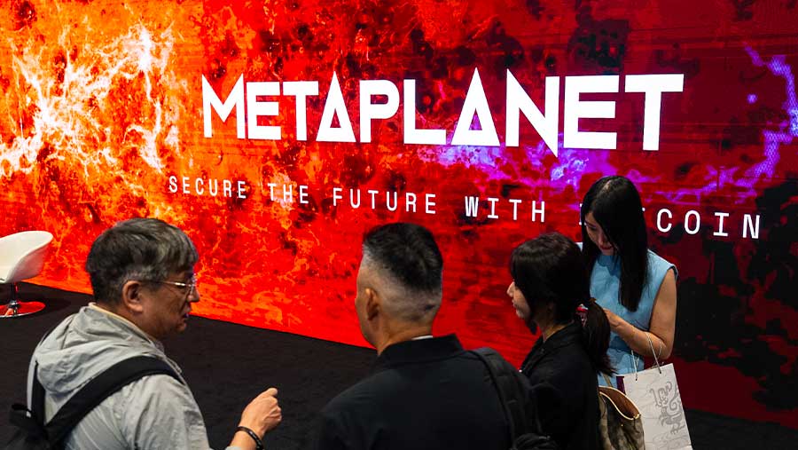 Para pemegang saham Metaplanet baru-baru ini menyetujui rencana penerbitan saham preferen. (Chan Long Hei/Bloomberg)