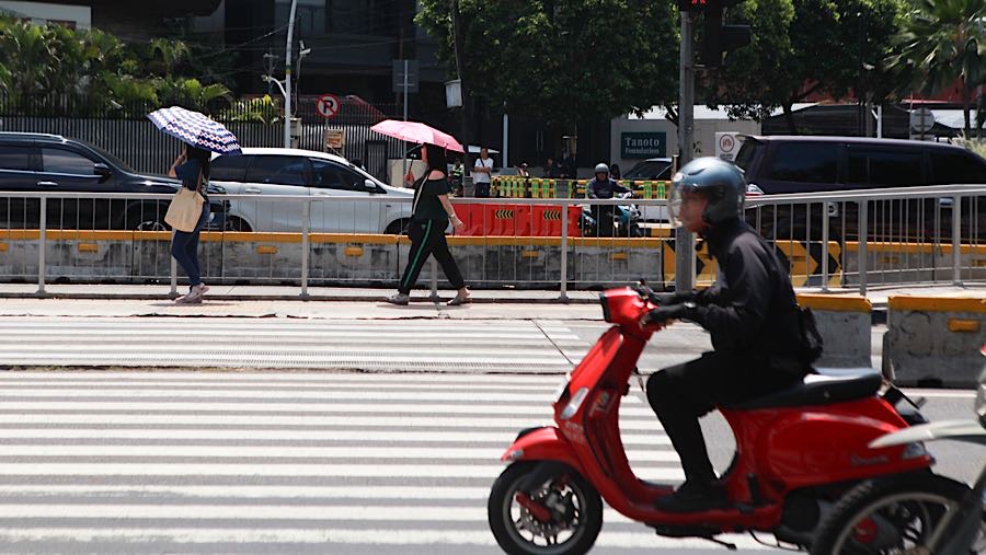 BMKG mencatat curah hujan akan meningkat secara bertahap mulai November 2025 hingga Januari 2026. (Bloomberg Technoz/Andrean Kristianto)