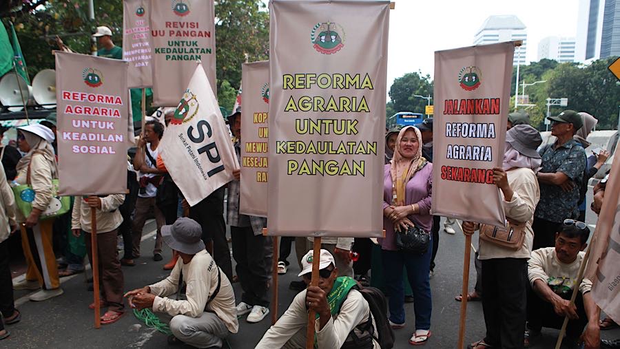 Aksi ini juga merupakan lanjutan dari semangat perjuangan petani yang sebelumnya disuarakan pada Hari Tani Nasional. (Bloomberg Technoz/Andre)