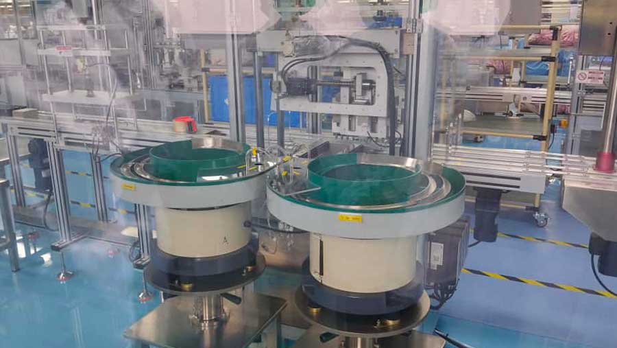 Pabrik PT NAYUE  di Cikarang, Jawa Barat, Rabu (15/10). (Bloomberg Technoz/Dinda Decembria)