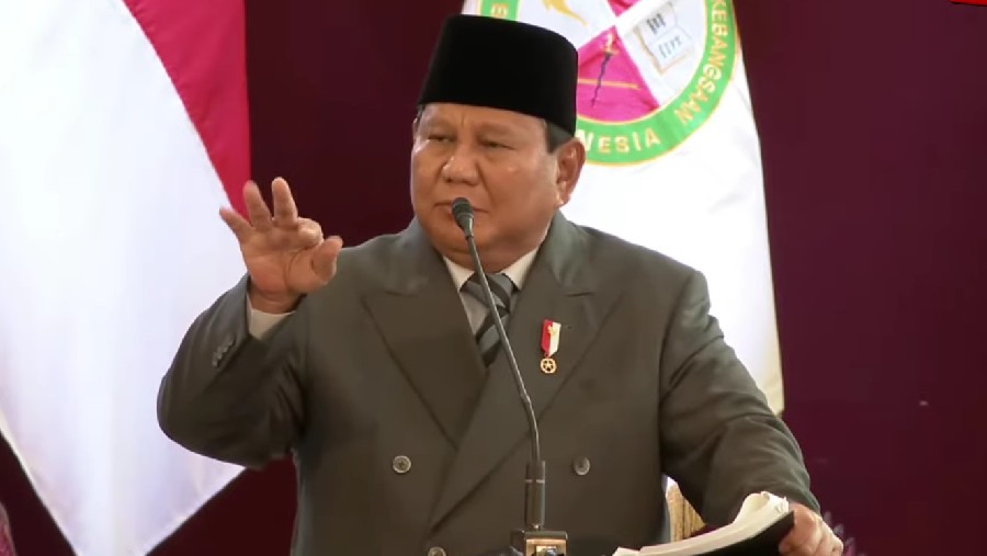 Presiden Prabowo Subianto dalam pidato di Universitas Kebangsaan. (dok: Gerindra)	
