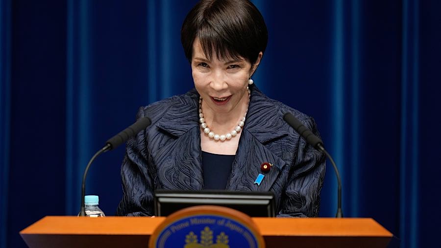 PM Jepang, Sanae Takaichi, saat konferensi pers di kantor perdana menteri di Tokyo, Jepang, Selasa (21/10/2025). (Eugene Hoshiko/AP/Bloomberg)