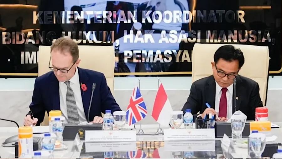 Indonesia dan Inggris menandatangi Practical Arrangement terkait pemiindahan dua napi berkewarganegaraan Inggris. (Instagram Kumham.imipas)