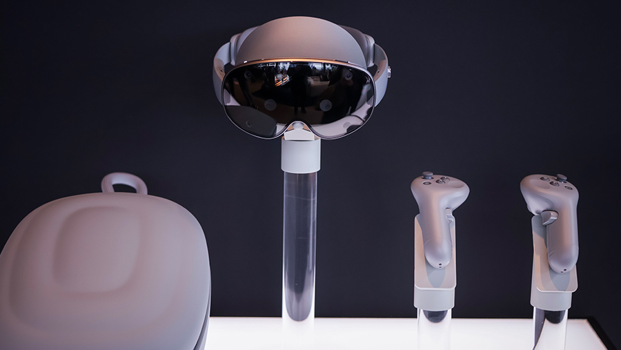 Headset Galaxy XR Samsung meluncur dengan harga setengah harga Vision Pro Apple (Bloomberg)